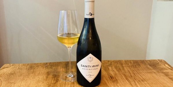 Santorini White Tsantali - YiaYia | Greek Street Food Delivery in Monaco, Cap-d'Ail & Beausoleil